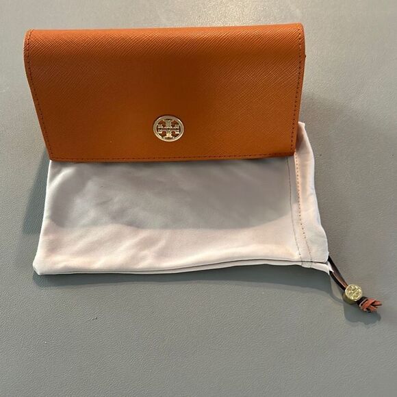 Tory Burch Eyeglass Case & Bag - Picture 1 of 7